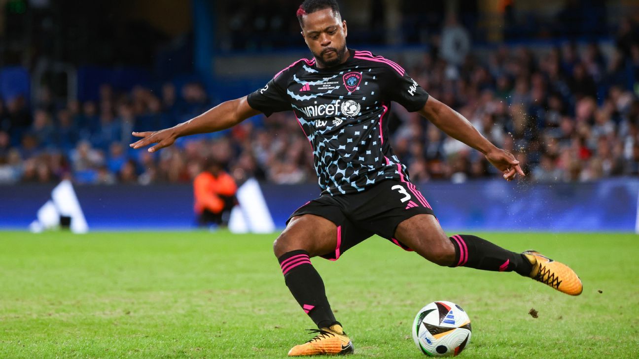 Το ντεμπούτο MMA του Man United Great Evra αναβλήθηκε