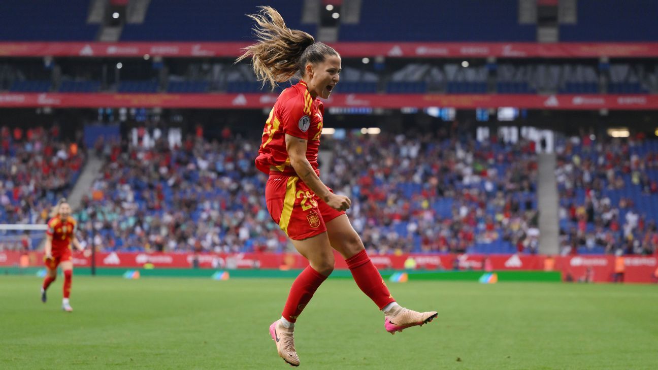 Ισπανία, Clàudia Pina Fire Euros Προειδοποίηση στην επιστροφή εναντίον της Αγγλίας