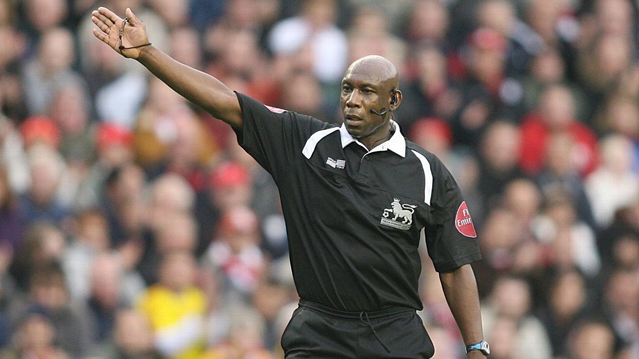 Trailblazing Prem Ref Uriah Rennie Dies ηλικίας 65 ετών