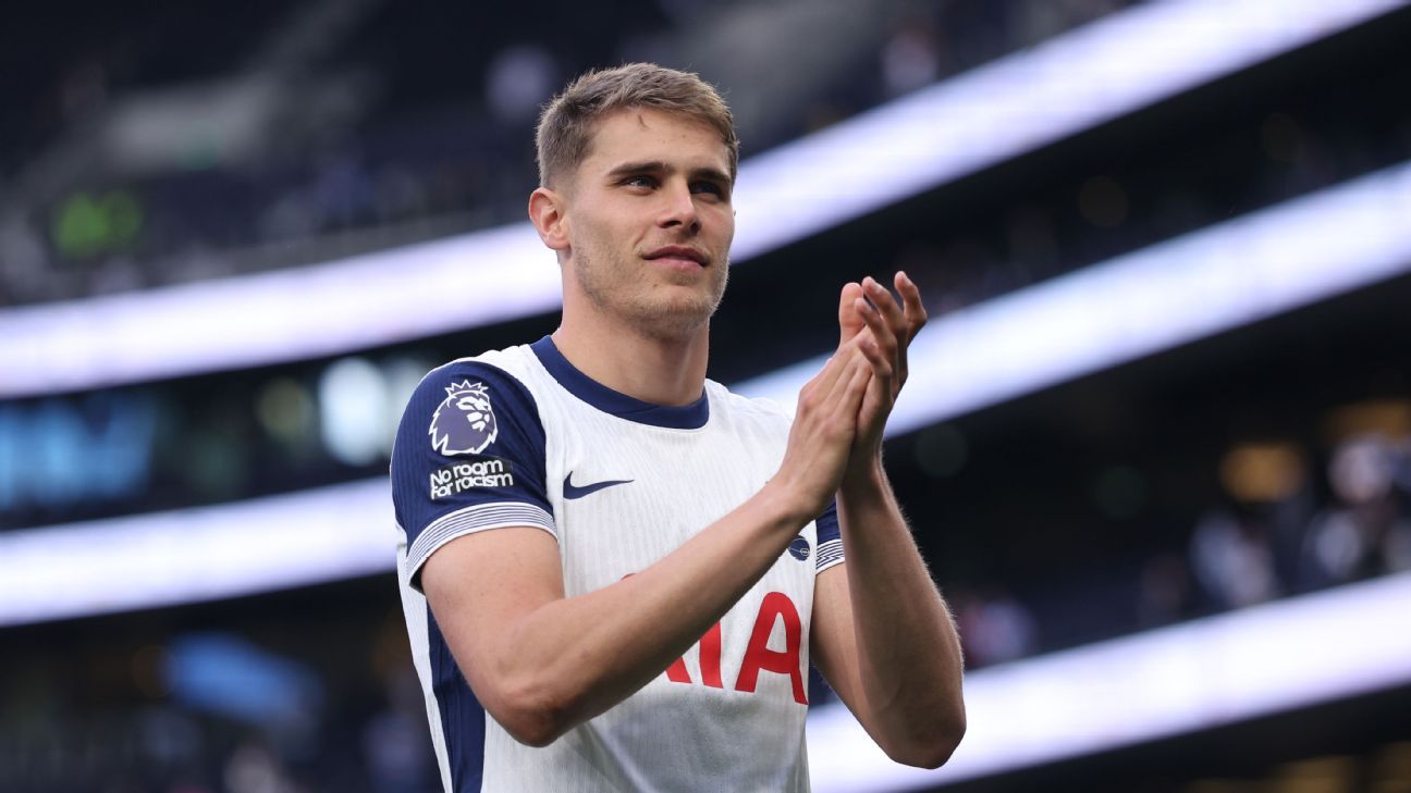 Van de Ven: «Παράξενη» επιλογή για να απολύσετε το Postecoglou