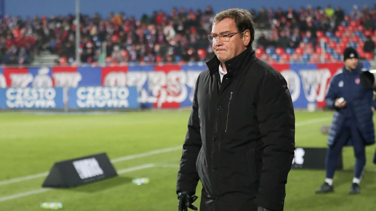 Πολωνία Μίσθωση Νέου Προπονητή μετά το Lewandowski Fallout