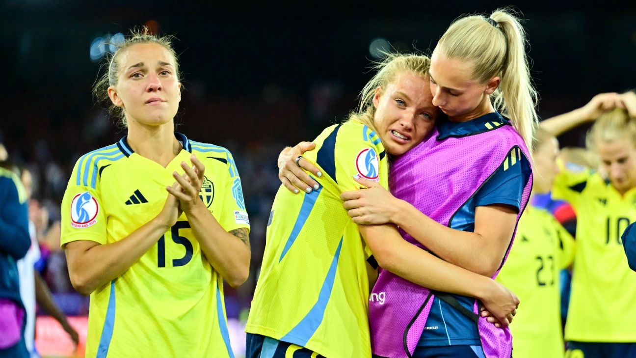 Ο Zlatan στέλνει την υποστήριξη του Holmberg μετά την πέναλτι