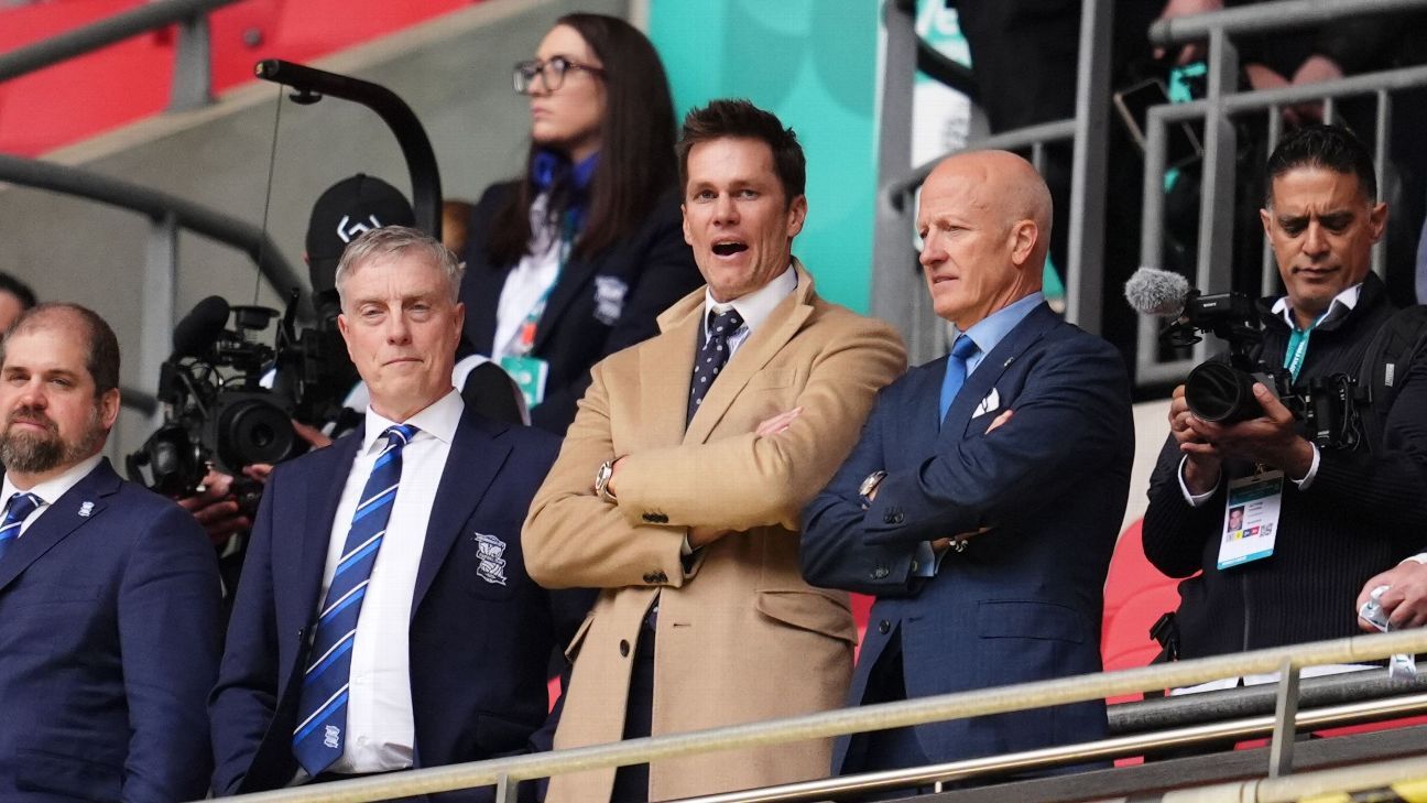 Ο Brady αμφισβητεί τη στάση του Rooney στο Μπέρμιγχαμ