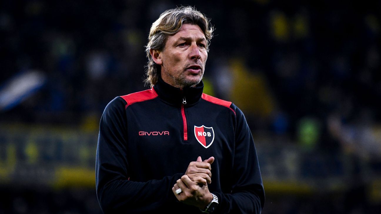 Ο πρώην παίκτης UTD Heinze πρόσθεσε στο προσωπικό της Arteta