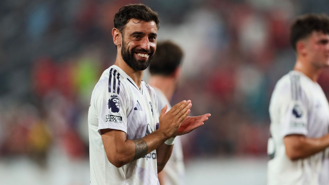 Φήμες μεταφοράς, Νέα: Το Al Nassr προσφέρει Fernandes μια επανένωση Ronaldo