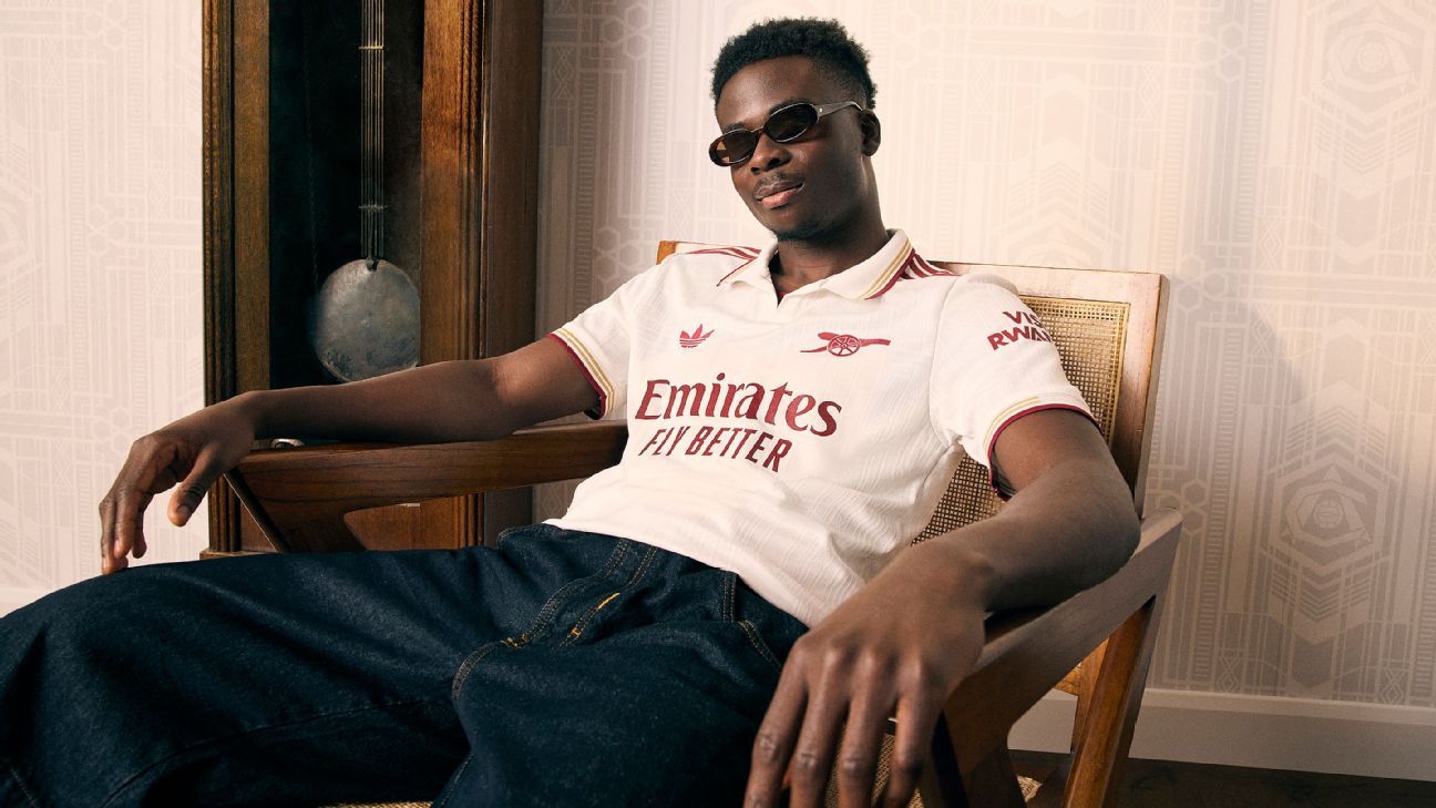 👀 Η Άρσεναλ αποτυγχάνει φόρο τιμής στο Highbury με το τρίτο κιτ