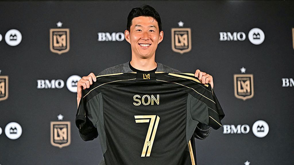 Son Signs Deal, καλεί το MLS Move ‘Dream Coming True’