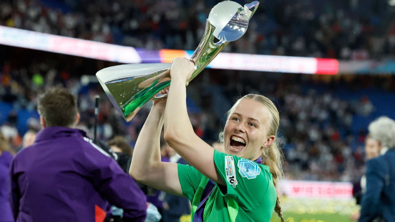 Ο Χάμπτον έριξε τις σημειώσεις της Ισπανίας GK στο Shootout