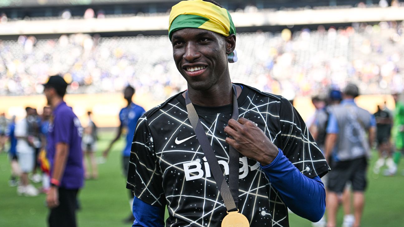 Maresca: Τζάκσον εκτός πλευρής εν μέσω συνδέσμων μεταφοράς