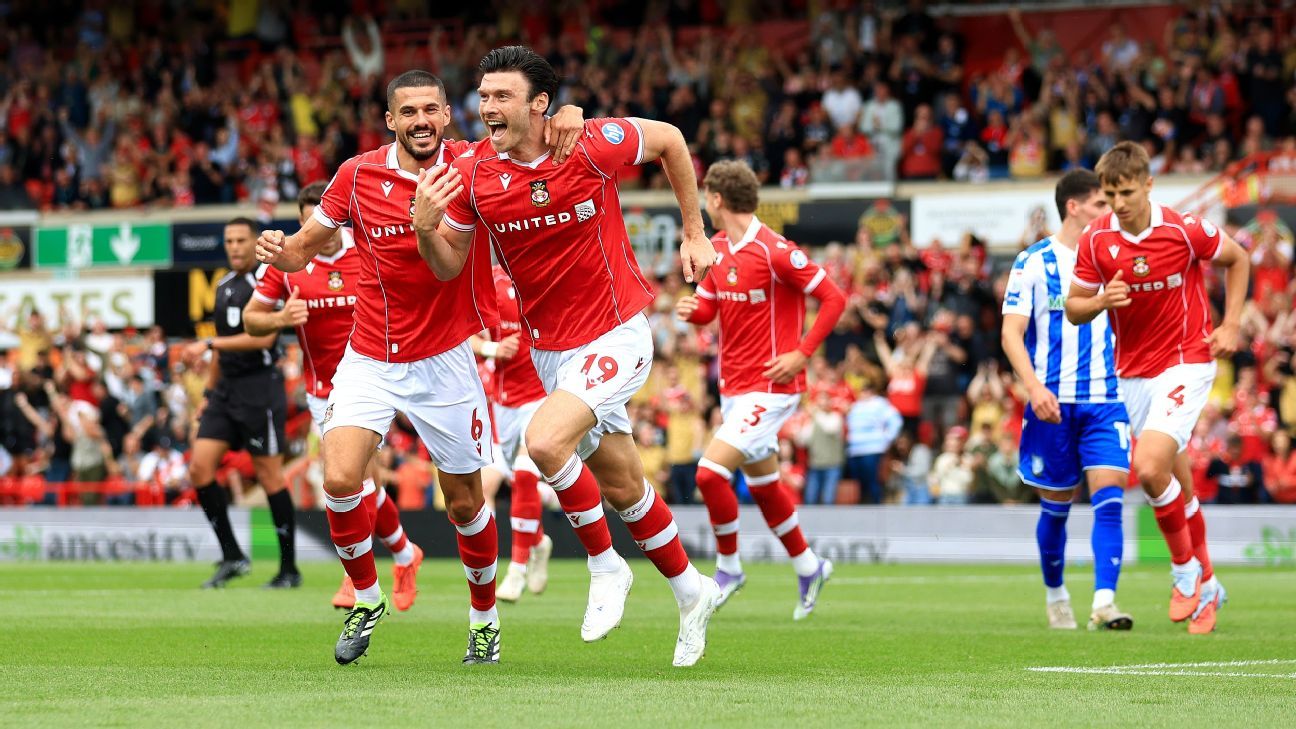 Moore: Wrexham που τροφοδοτείται από άτομα που θέλουν να αποτύχουν