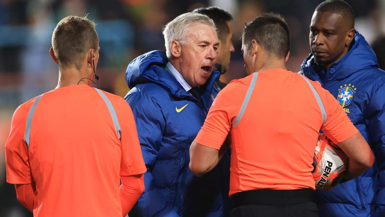 Ο Ancelotti κατηγορεί το Ref, Ball Boys στη Βραζιλία αναστατωμένος