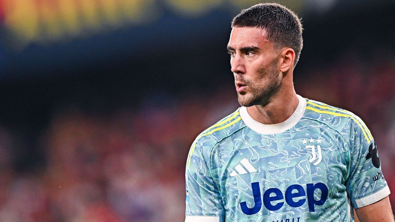 Φήμες μεταφοράς, Νέα: Man United, Atlético, Barça Eye Vlahovic
