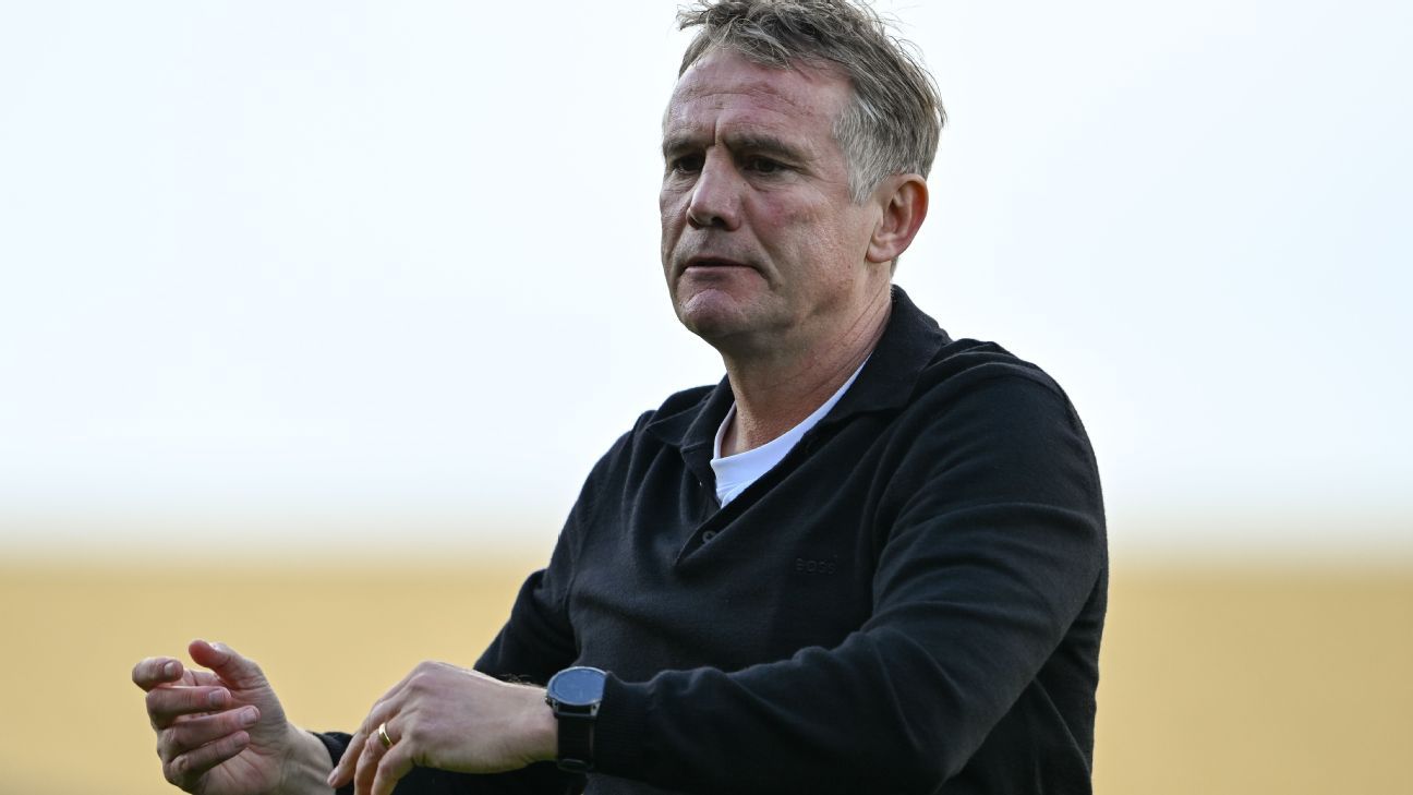 Wrexham Chief: Parkinson εικασίες «μια ντροπή»