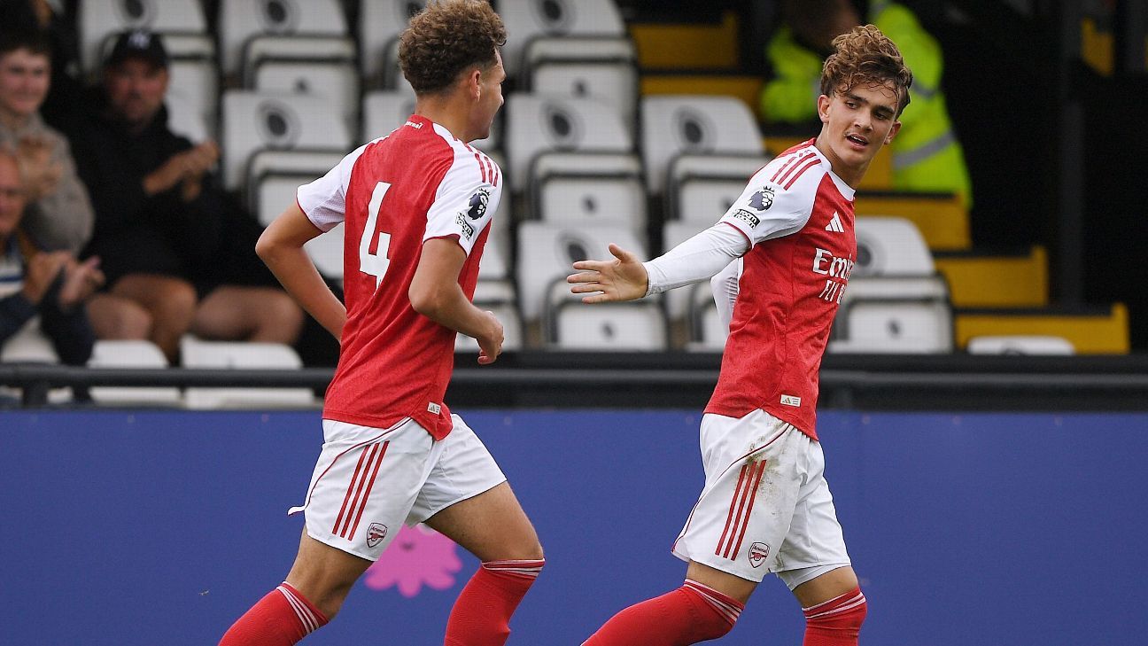Ο Dowman, 15, σπάει το Arsenal Record με το στόχο U21