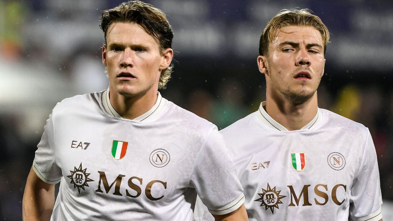 Τρομακτικά αστέρια από τη Νάπολι και τη Ρεάλ Μαδρίτης ντύνονται για το Halloween, καθώς ο Højlund φοράει λευκές κάλτσες