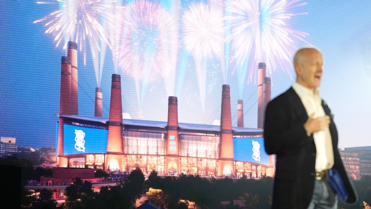 Ο Μπρέιντι, το Μπέλινγκχαμ χαιρετίζουν το νέο γήπεδο της Μπέρμιγχαμ