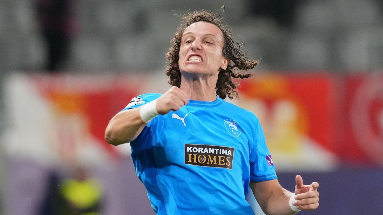 Ο Ντέιβιντ Λουίζ, 38 ετών, σκόραρε το 1ο γκολ στο UCL από το 2017