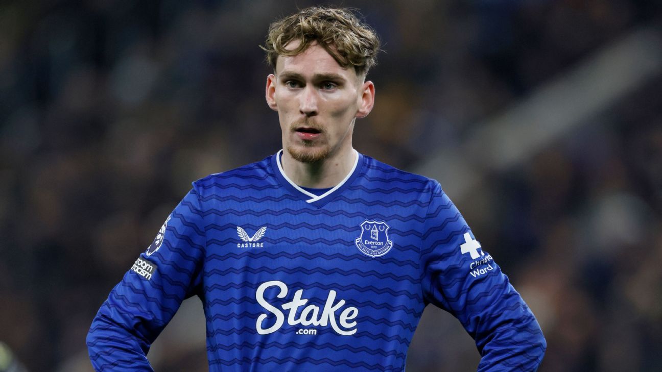 Φήμες για μεταγραφές, νέα: Η Μάντσεστερ Γιουνάιτεντ σκέφτεται να αποκτήσει εκ νέου τον πρώην μέσο Γκάρνερ