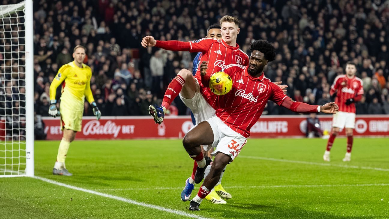 Κριτική VAR: Άξιζε η Άρσεναλ πέναλτι για πιθανό χάντμπολ της Φόρεστ;