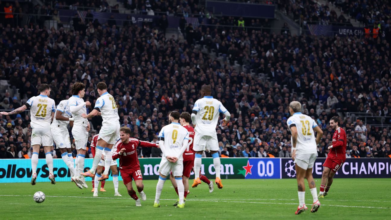 Szoboszlai: «Έκανα την εργασία μου» στο φάουλ