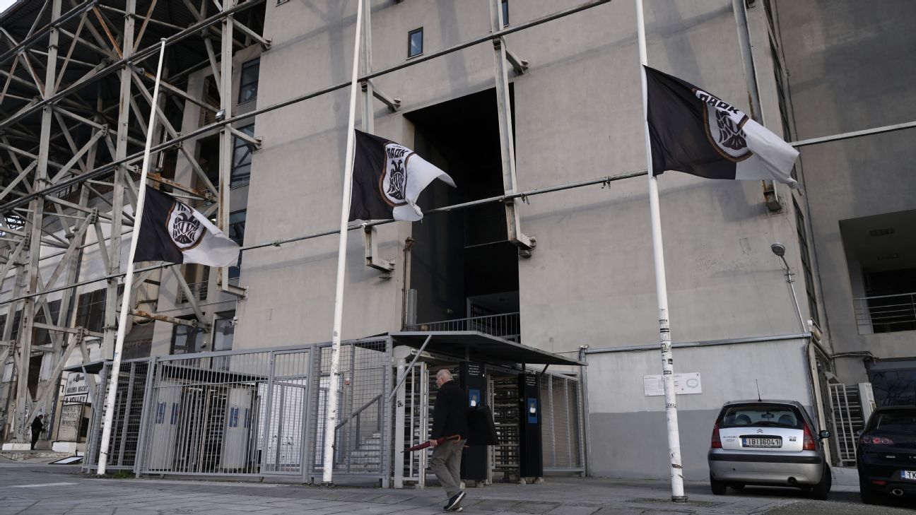 7 Έλληνες οπαδοί σκοτώνονται σε τροχαίο καθ’ οδόν για τον αγώνα της UEL