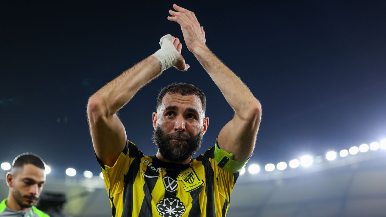 Μπενζεμά μετά το ντεμπούτο χατ τρικ: «Χρειαζόμαστε» τους οπαδούς