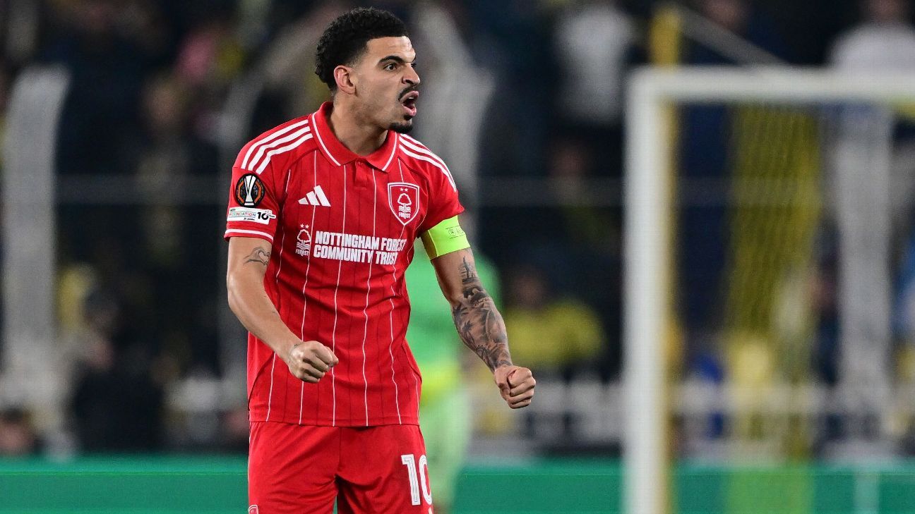 Forest show «πραγματική ταυτότητα» στο ονειρικό ντεμπούτο Pereira