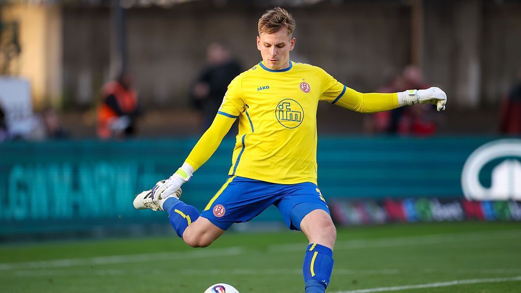 Η ομάδα φοβάται τραύμα καθώς πυροτεχνήματα εκρήγνυνται κοντά στο GK