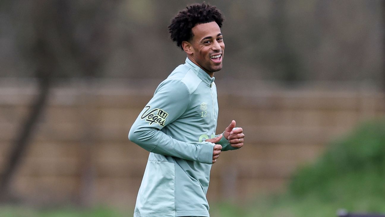 Ο Αμερικανός Άνταμς έτοιμος για τουαλέτα μετά από «αδιάλειπτη» απεξάρτηση