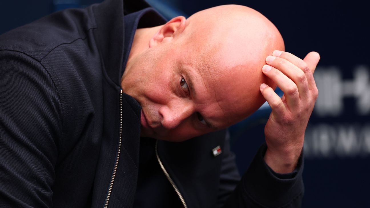 Μια άλλη βαριά ήττα για τη Λίβερπουλ θα μπορούσε να σημάνει το τέλος για τον κουλοχέρη ως προπονητή