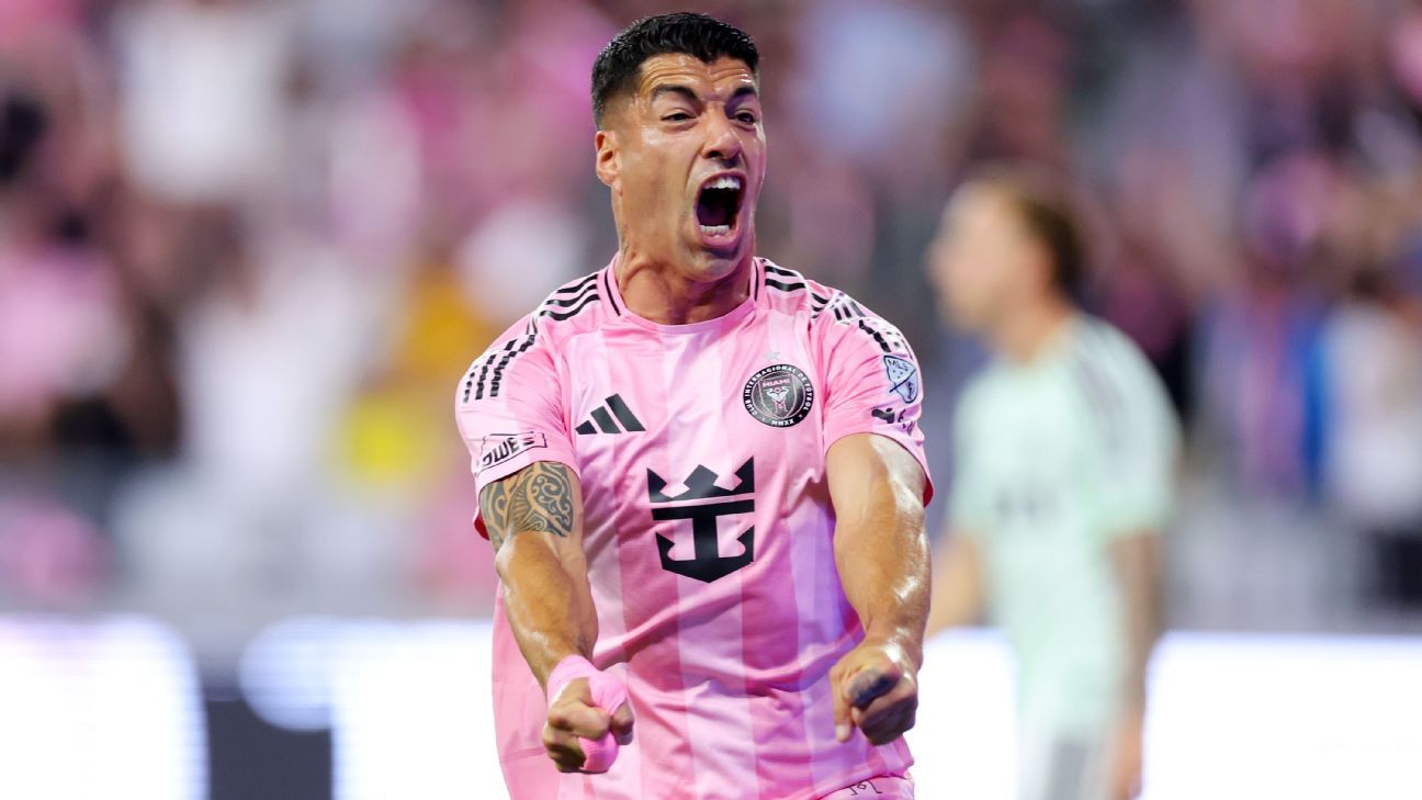 Ο Σουάρες, 39 ετών, είναι ανοιχτός στην επιστροφή της Ουρουγουάης για το Παγκόσμιο Κύπελλο