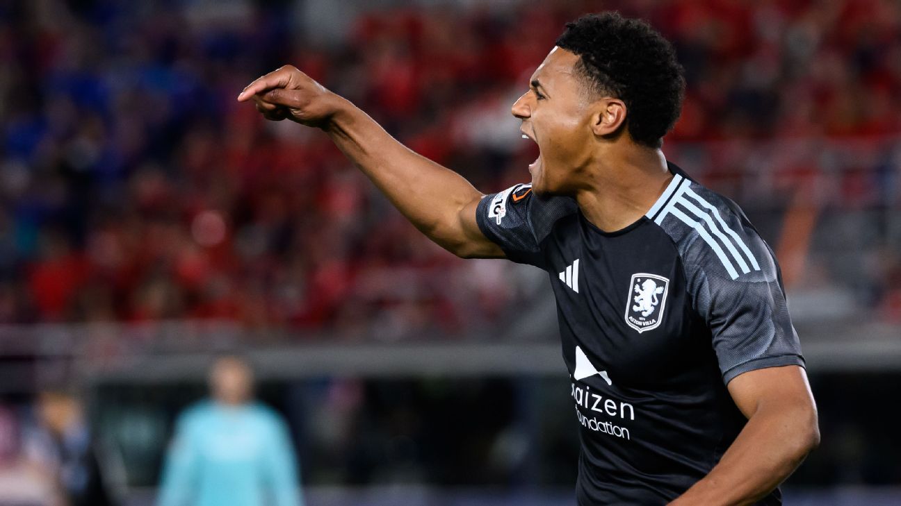 Ο Watkins προσφέρει κλήση αφύπνισης ημιχρόνου στη νίκη της Villa