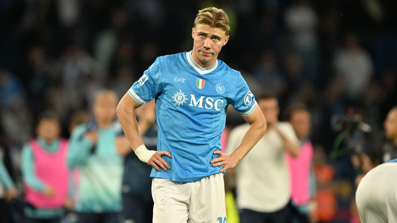 Η Νάπολι αποδοκιμάστηκε καθώς η ήττα φέρνει την Ίντερ στα πρόθυρα του τίτλου